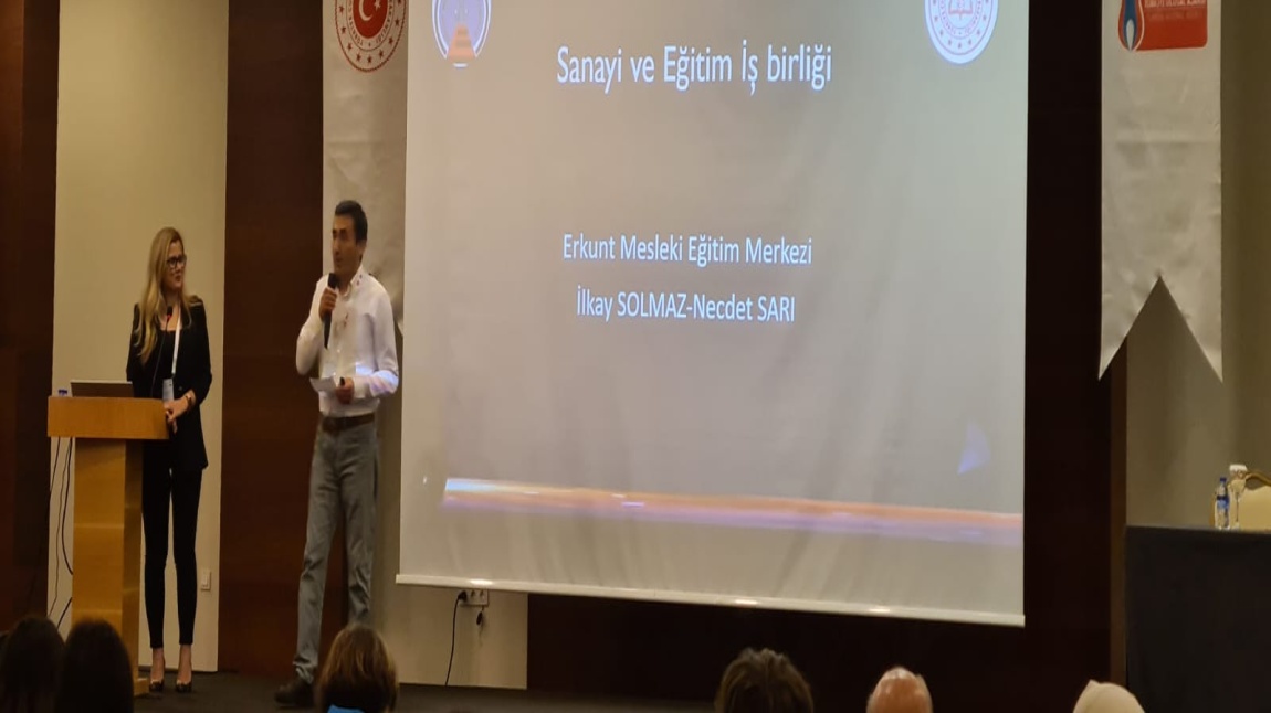 Türkiye Ulusal Ajansı tarafından Antalya'da organize edilen Mesleki Eğitim Merkezleri ve Erasmus Projeleri Çalıştayında  SİMEP ve Okulumuzun diğer projelerini anlattık.